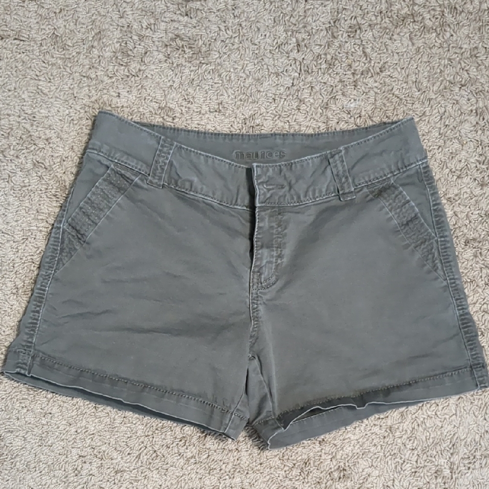 Maurices Gray Cargo Shorts with Mid-Rise Waistband